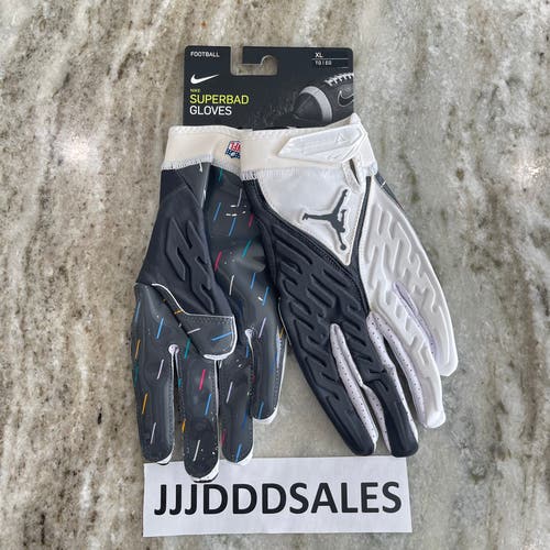 Nike Air Jordan Crucial Catch NFL Football Gloves DN0919-990 White Men’s Sz XL.