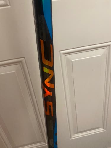 Bauer Nexus Sync P28 LH Stick
