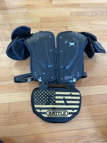 Used Youth Large Xenith Flyte Shoulder Pads