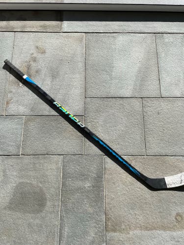 Senior Left Hand P92M  Nexus Sync Hockey Stick