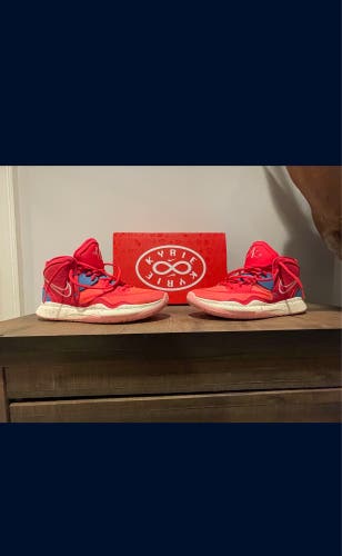Kyrie Infinity Size 10.5 Mens