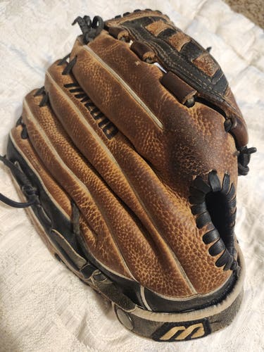 Mizuno Right Hand Throw Premier Baseball/Softball Glove 13" Nice and Game Ready