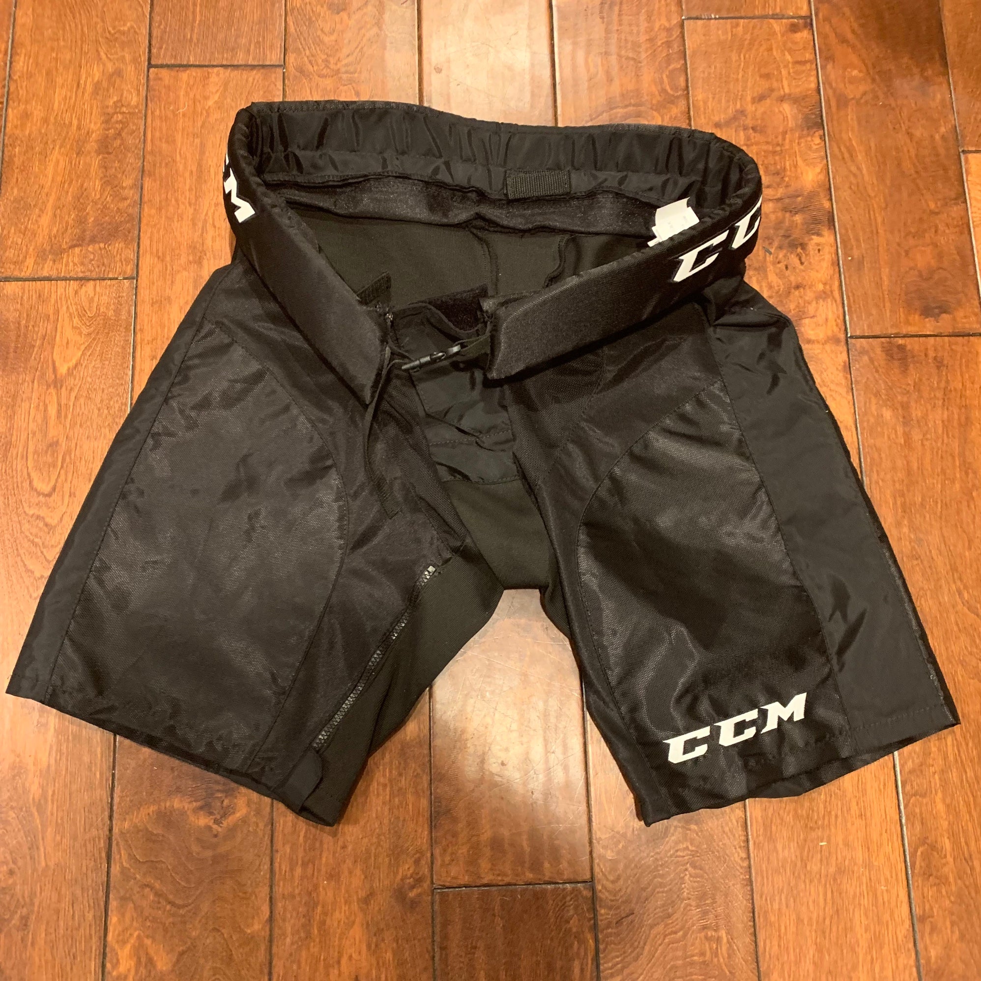 CCM JetSpeed Girdle Shell Black Senior Large MSRP $55 - PLEASE READ FULL  DESCRIPTION