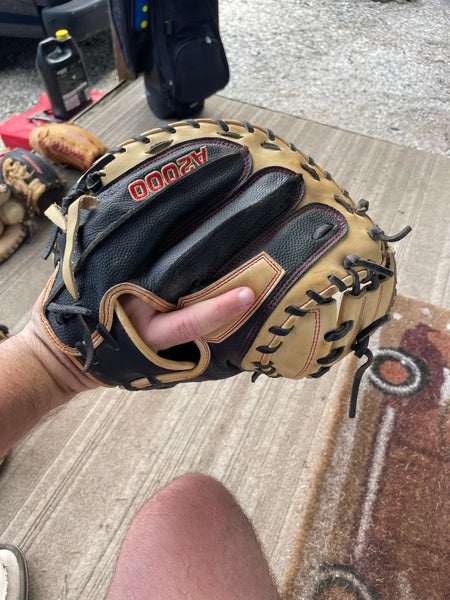 Used Wilson Right Hand Throw A2000 Catcher's Glove 33.5"