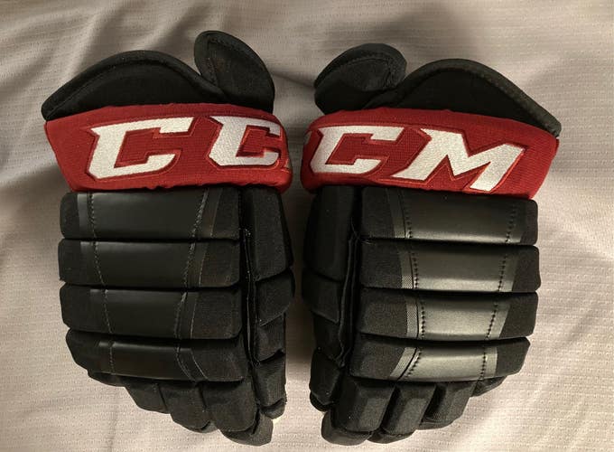 New CCM HG97 Gloves 13" Pro Stock Arizona Coyotes