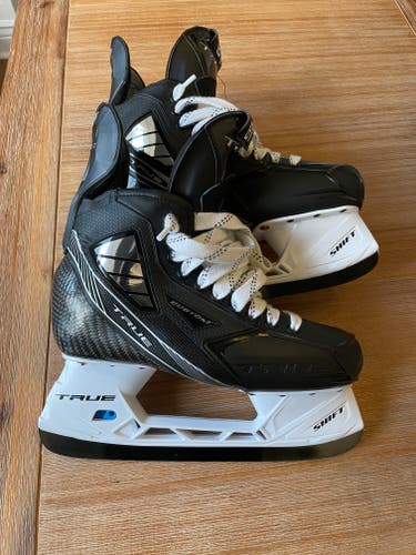 Senior New True Pro Custom Hockey Skates Regular Width Pro Stock Size 8