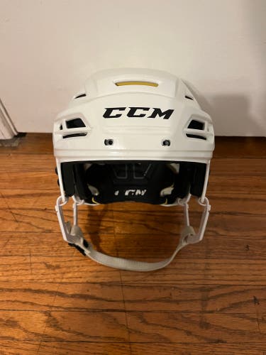 Used Medium CCM Pro Stock Tacks 310 Helmet