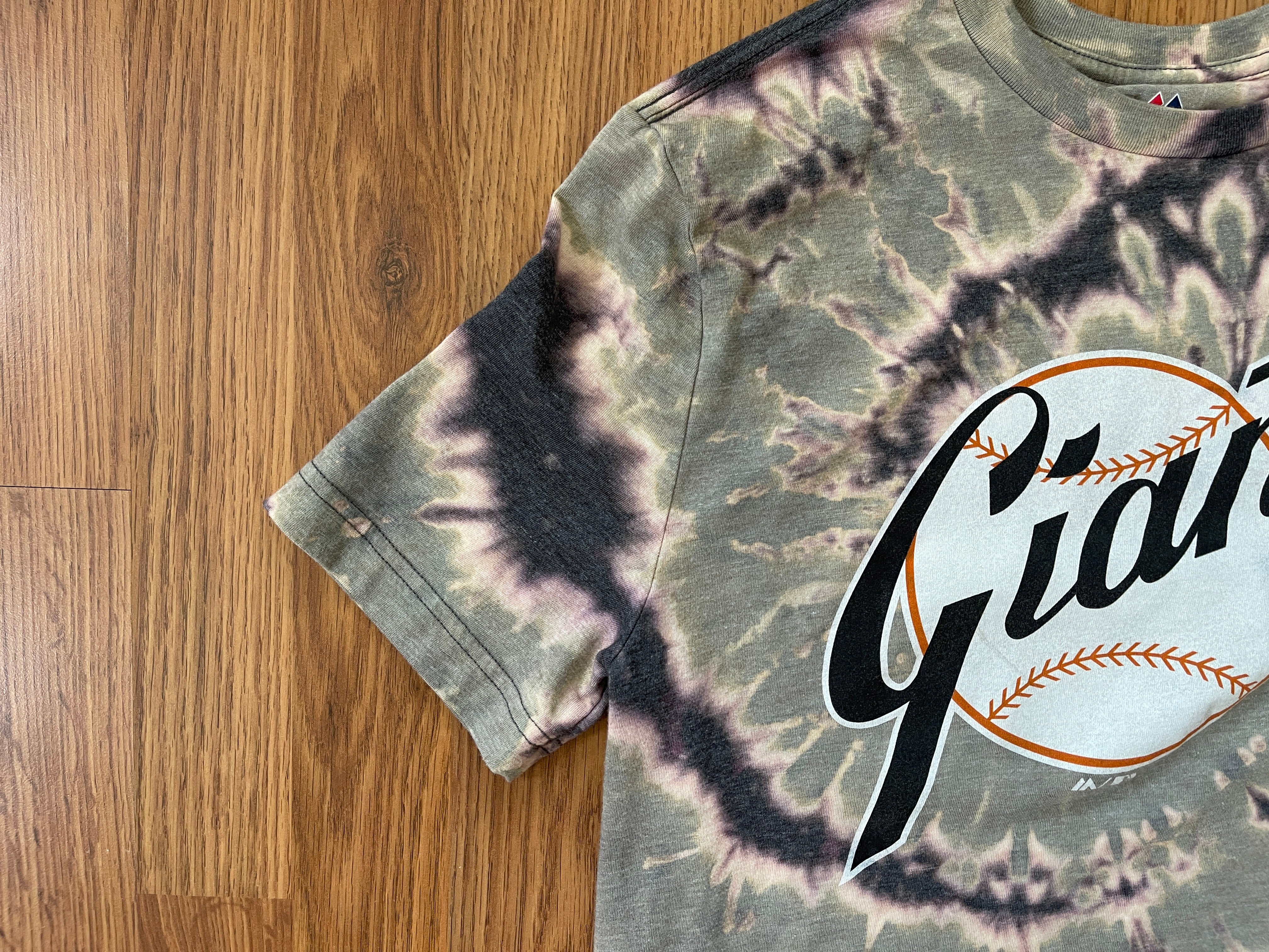 San Francisco Giants MLB BASEBALL SUPER AWESOME REVERSE TIE DYE Sz Small T  Shirt