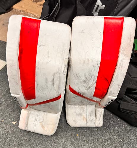 34" Warrior  Ritual G5 Goalie Leg Pads and blocker