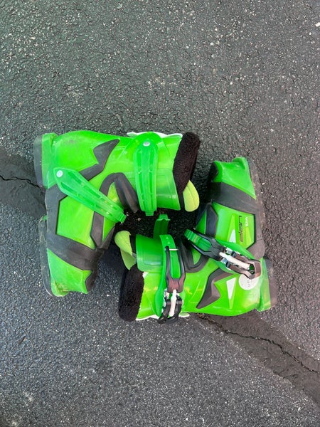 Used Kid's Elan Ezyy Ski Boots (mondo 20 & mondo 20.5 249mm)