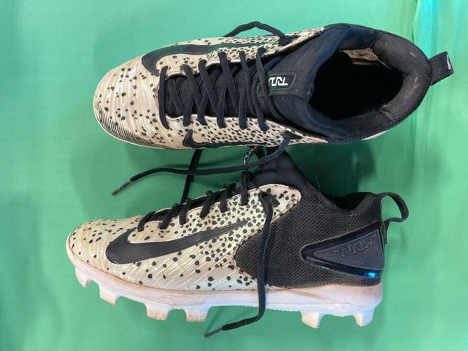 Black Used Adult Men's 9.0 (W 10.0) Molded Nike Trout Cleat Height Footwear