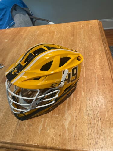 Used Yellow Towson Player's Cascade S Helmet