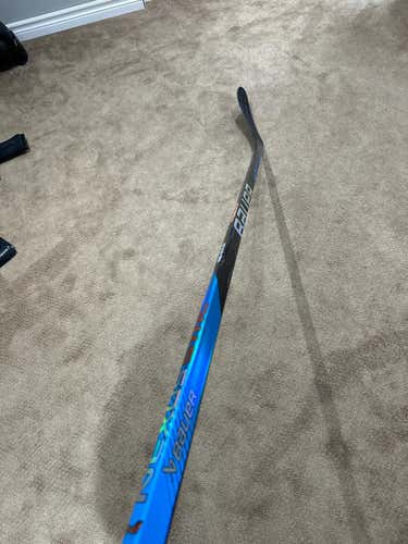 P28 87 flex Senior New Bauer Left Hand sync Hockey Stick
