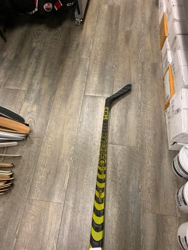 Junior New Right Handed CCM JetSpeed FT5 Pro Hockey Stick P29