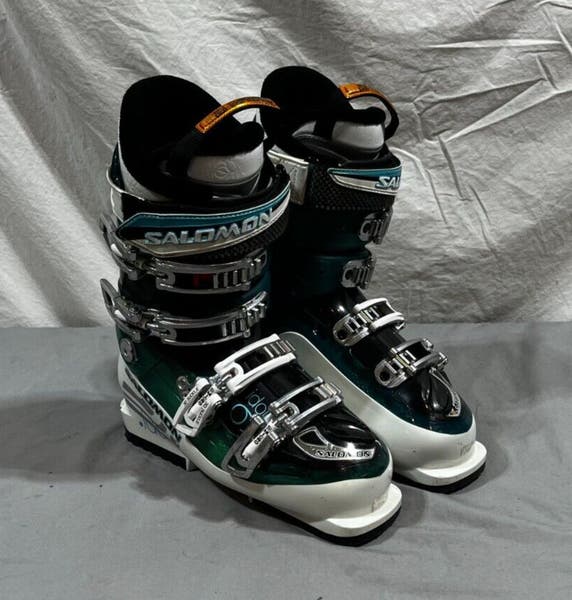 salomon idol ski boots 8 BootsWomen's Sz 10.5 (27.5) Sports & Outdoors Featuring a superb fit and feminine flare Salomon Idol 8 CS ski boots help you tear up expertlevel terrain and do it with a touch of easygoing style When heated the Kaprolene custom shell forms to the exact width of your foot maximizing comfort and performance The Kaprolene performs identically to standard polyurethane plastic used in most ski boots except that it becomes pliable when heated The Spaceframe Shell Profile features multilayer construction precise wall thicknesses optimizes feeling performance and energy transmission Perfect for the intermediate to expert all mountain lady ripper who demands superior performance with a percision fitSalomon Idol 8 CS Ski Boots Womens Specs Flex 85 Strap 35 Last 100106 Technologies Advanced Shell Technology Custom Shell Adjustment 1St Tooth Catch Single Canting Heel And Toe Removable Din Pads Liner My Custom Fit Sport Buckles 4 Micro Titanium Buckles 3D Buckle Weight 4500 265 Salomon Idol 9 Energyzer 85