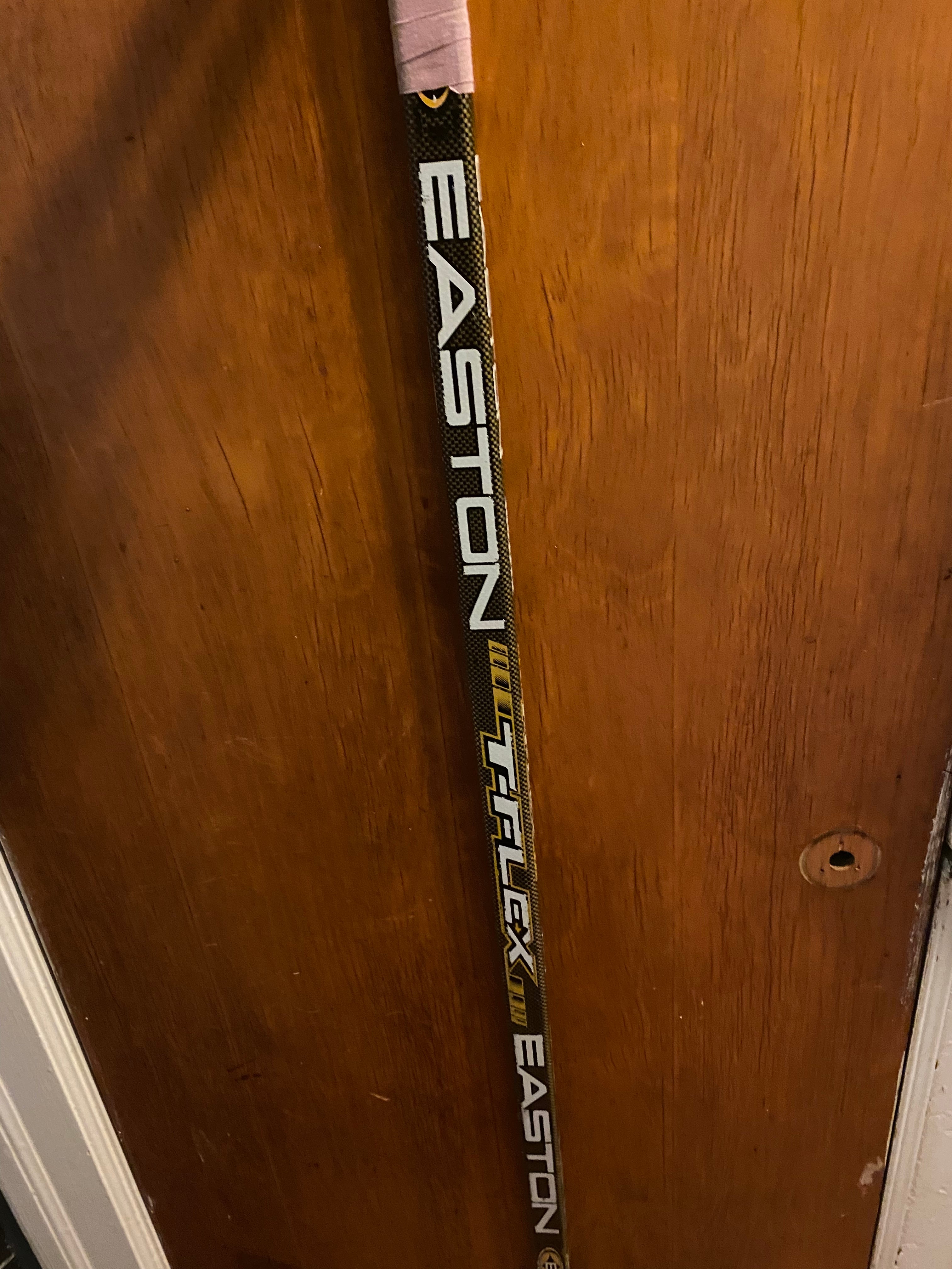 JUNIOR Ice Hockey Stick Shaft, EASTON Composite E-FLEX 50 Yzerman SHAFT ONLY