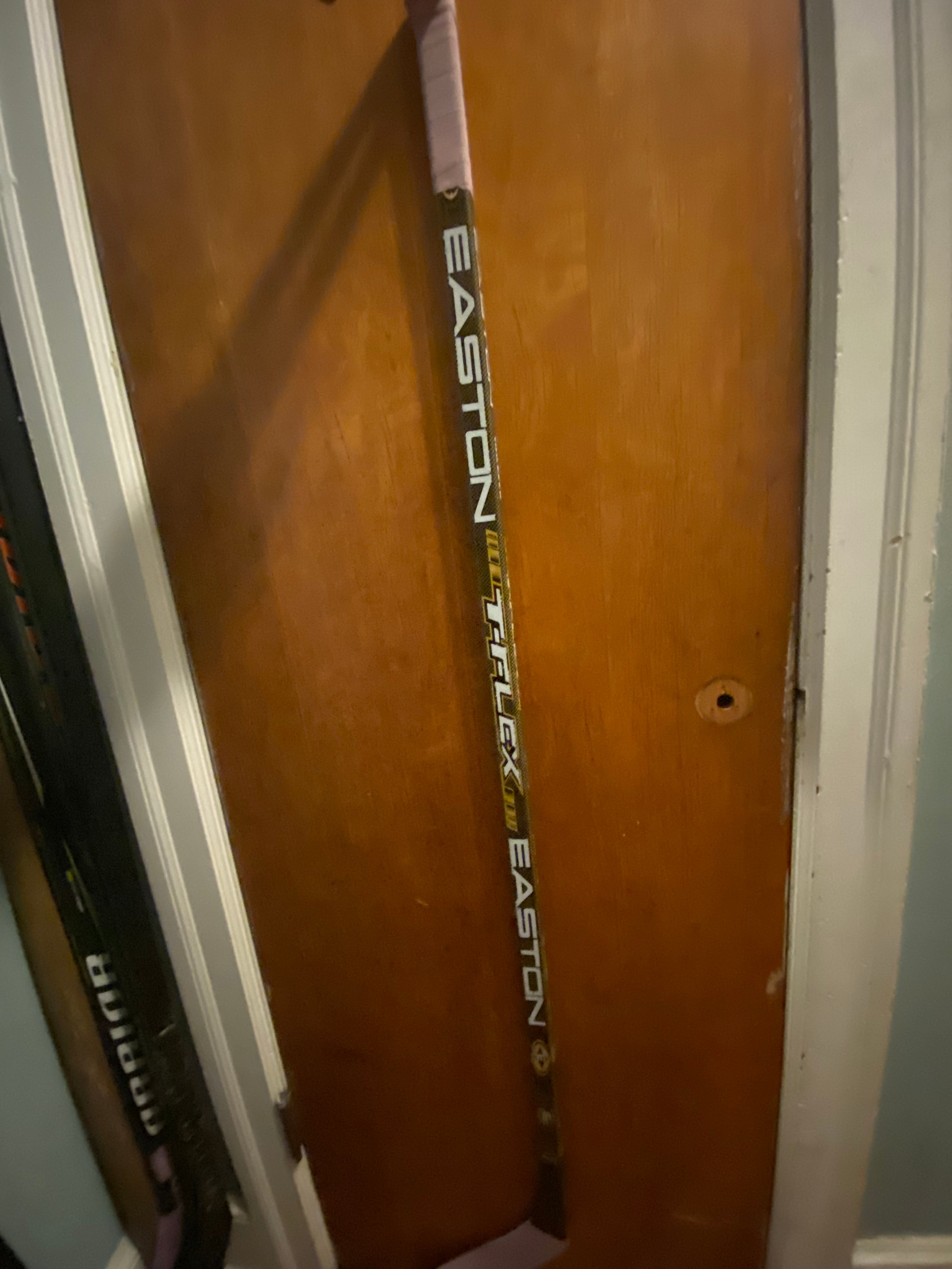 VINTAGE EASTON ALUMINUM 4800 HOCKEY STICK V-FLEX SHAFT