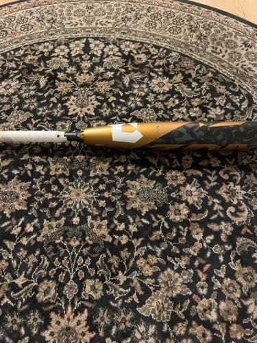 Used USSSA Certified 2022 DeMarini Composite Zoa Bat 22 oz 30"
