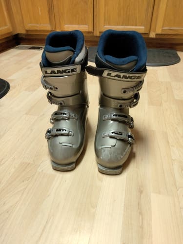 Used Lange F7 Ski Boots