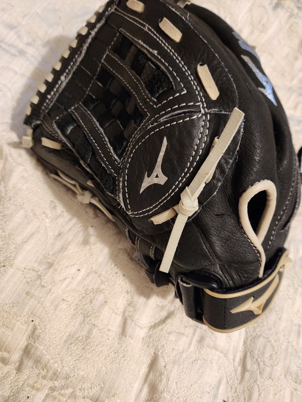 Mizuno Left Hand Throw Premier Superior Design Softball/Baseball Glove 12.5"