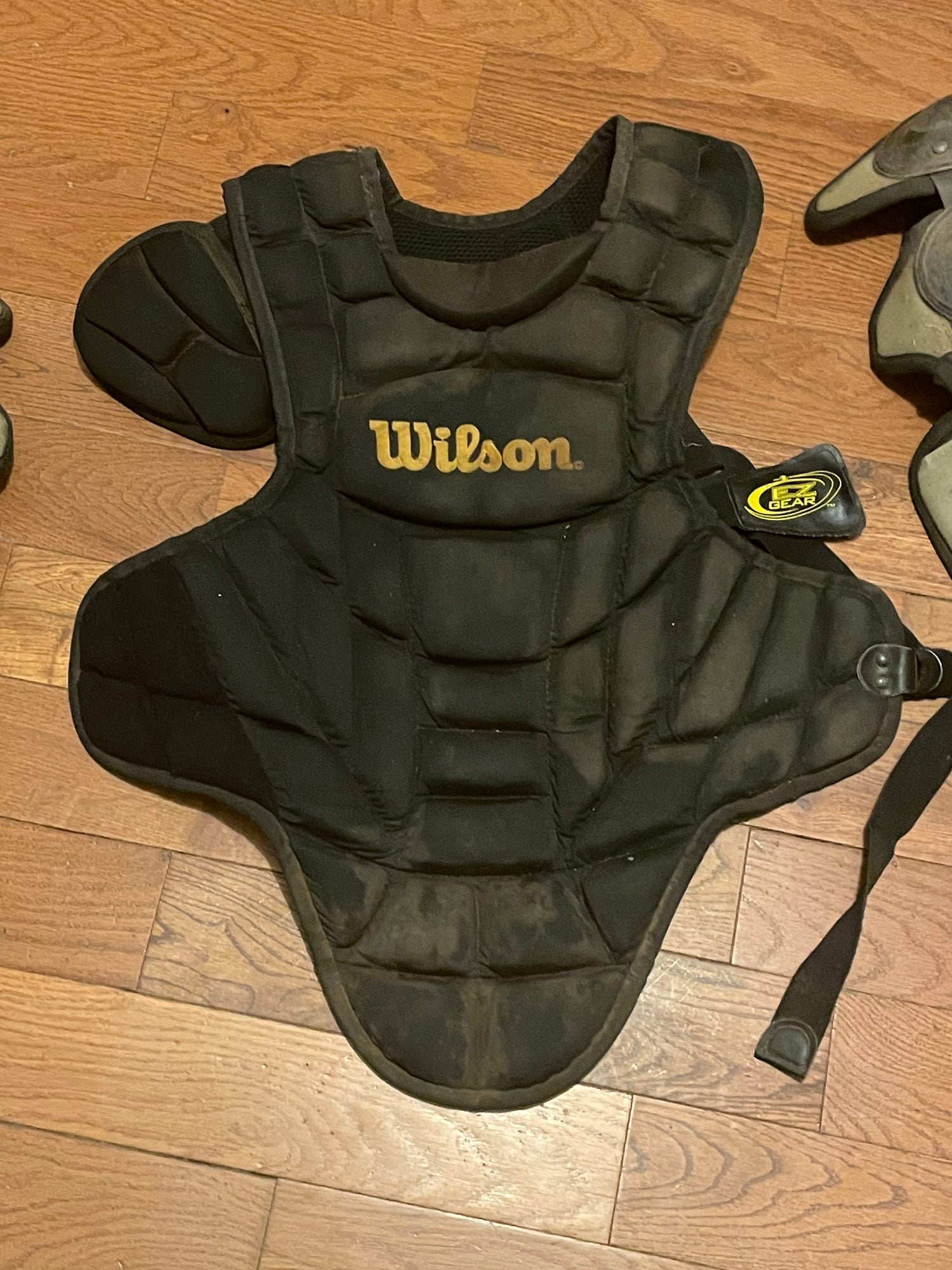 Wilson EZ Gear 2 Youth Black Catcher's Kit WB5720201
