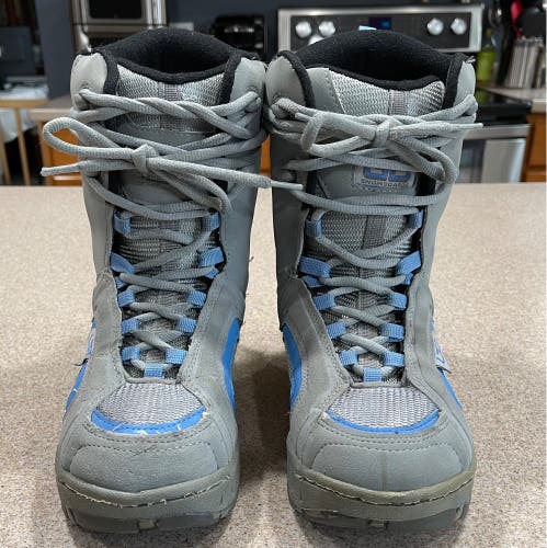 Size 3.0 US LTD Justice Snowboarding Boot