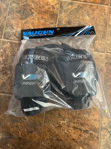 Vaughn V9 Pro Carbon Senior Goalie Knee Pads