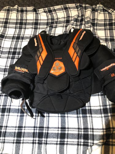 Used Large Vaughn Pro Stock VE8 Pro Carbon Goalie Chest Protector