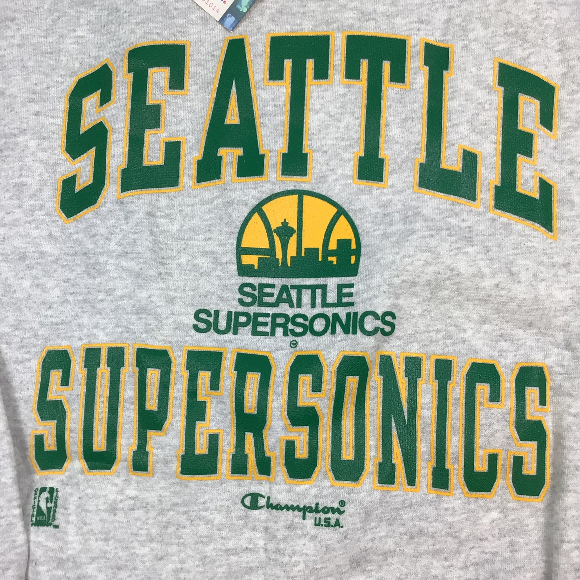 Vintage mid/late 90s Seattle Supersonics Sweatshirt by Lee Sport