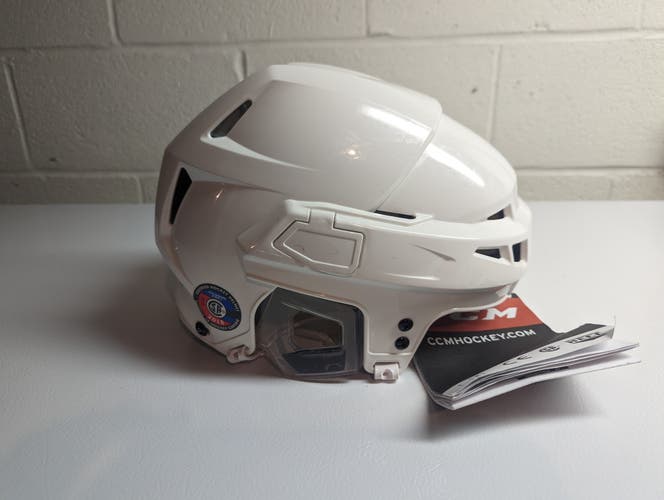 New Large CCM Vector V08 Helmet WHITE