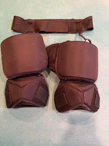 Custom Factory MAD Knee Pads