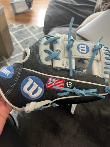 Infield 11.5" A2000 Baseball Glove