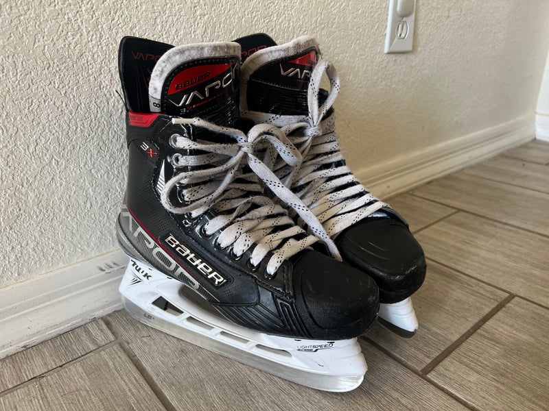 Used Bauer Regular Width Size 8 Vapor 3X Hockey Skates