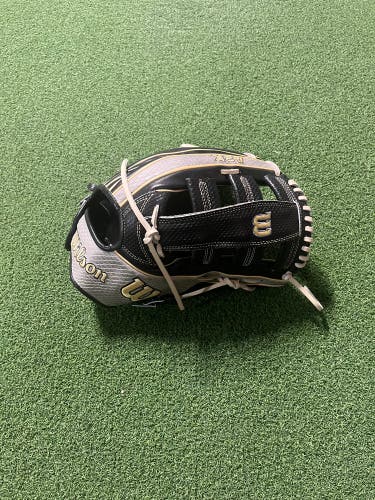 wilson Outfield 12.75" A2K Baseball Glove