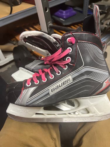 Used Bauer Size 9 Vapor Hockey Skates
