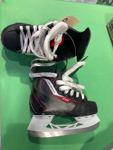 Youth Used CCM JetSpeed 250 Hockey Skates D&R (Regular) 10