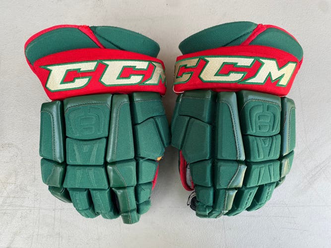 CCM U+ CL Crazy Light 14" Pro Stock Hockey Gloves Iowa Wild 3736