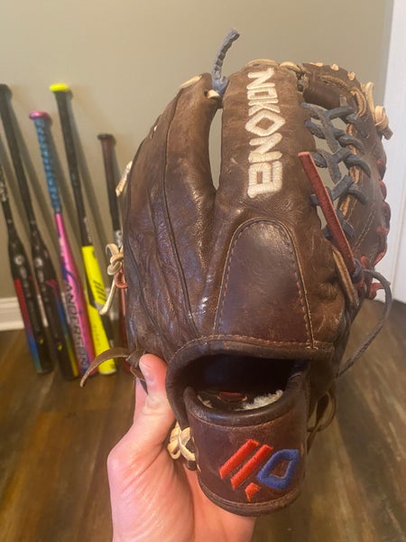 Used Nokona Right Hand Throw Infield X2 ELITE Baseball Glove 11.25"