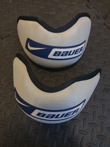 Nike Bauer PRO Defender Shoulder Caps