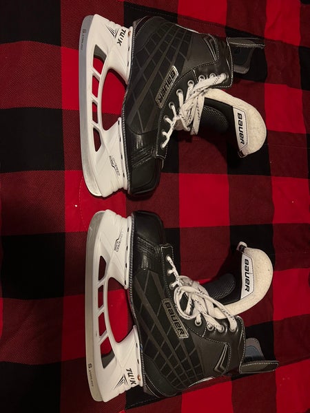 Used Bauer Size 9.5 Nexus Elevate Hockey Skates