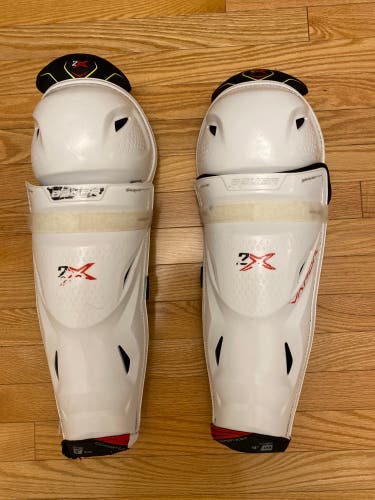 Used Bauer Vapor 2x Shin Pads