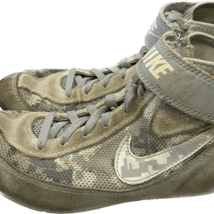 Used Nike Junior 03.5 Wrestling Shoes