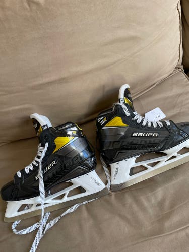 Used Bauer Regular Width Size 9 Supreme 3S pro Hockey Goalie Skates