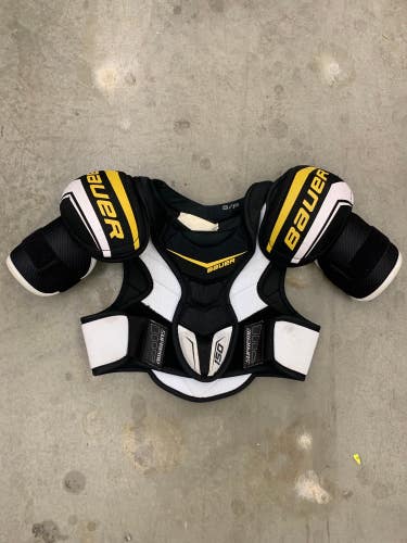Used Junior Bauer Supreme 150 Hockey Shoulder Pads (Size: Small)