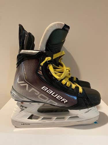 Custom Bauer Vapor Hyperlite Hockey Skates Regular Width Size 6 3/4