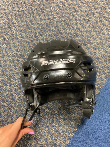 Used Small Bauer Re-Akt Helmet
