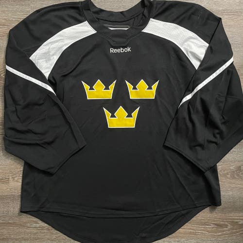 Rare! Pro Stock Team Sweden IIHF Reebok Goalie Cut Jersey