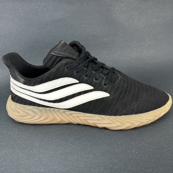 Bewonderenswaardig Geestig uitspraak Adidas Sobakov Athletic Running Shoes AQ1135 Black White Gum Sole Men's  Size 13 | SidelineSwap