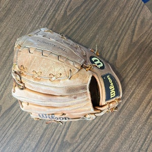 Pitcher's  A2000 Baseball Glove