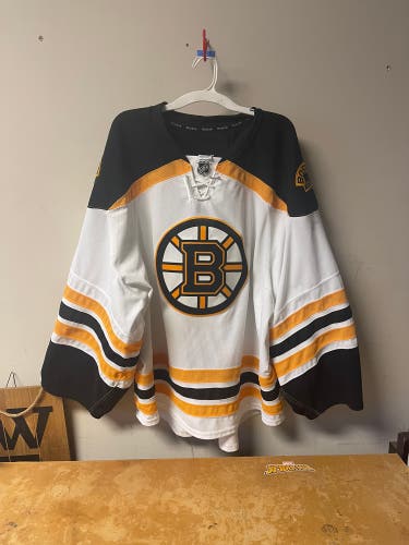 Boston Bruins Goalie Cut Jersey